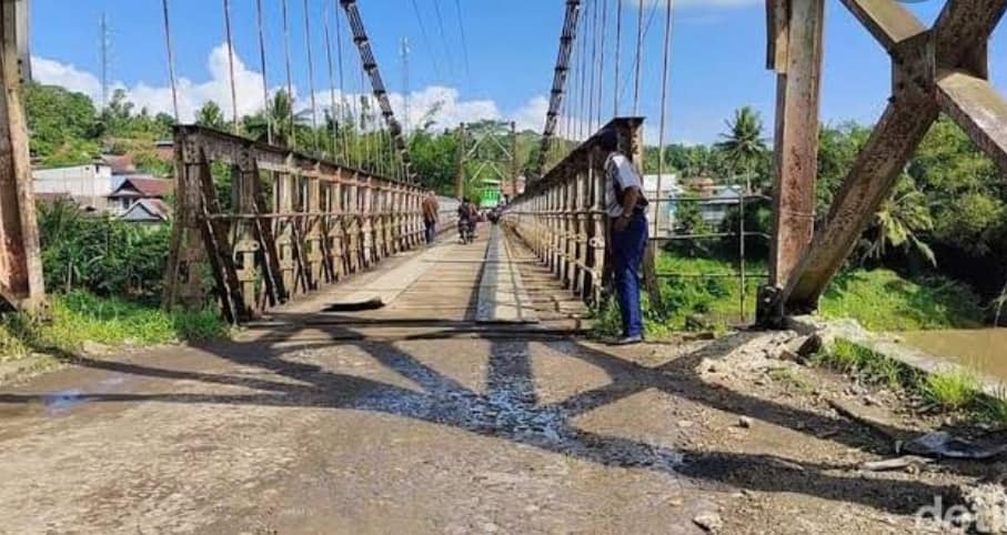 Jembatan Pacongkang Soppeng Dianggarkan Rp66,5 M, Gubernur: Ini Priorits Karena Umur Besi Jembatan Sudah Puluhan Tahun